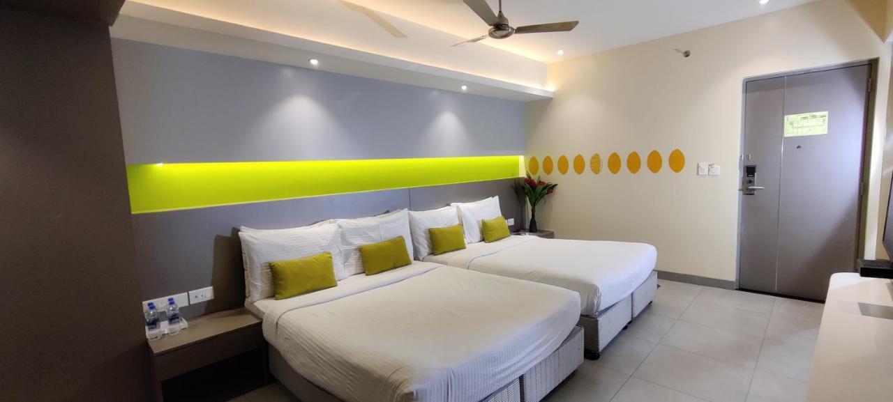 Zibe Luxe Hyderabad By Grt Hotels Exterior photo